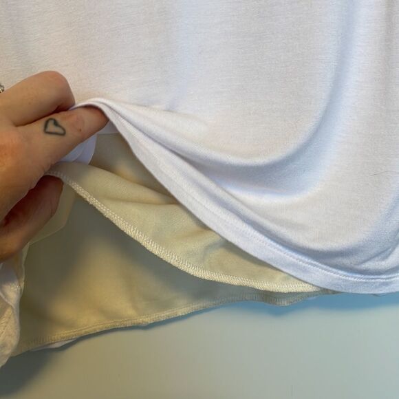 Basic White Tshirt - Picture 4 of 6